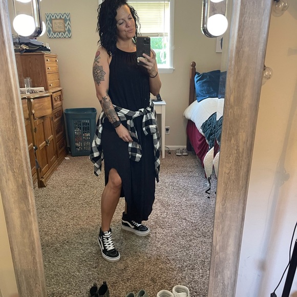 Meet your Posher, Heather - Picture 2 of 6